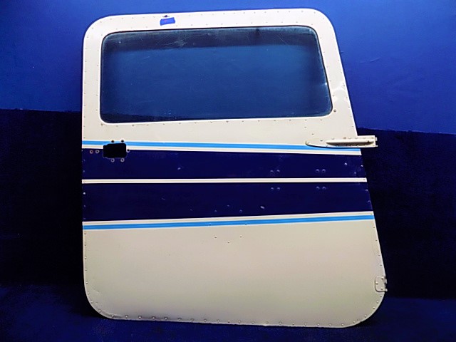 NPN Cessna - STRUCTURE ASSEMBLY CABIN DOOR RH (See Details)